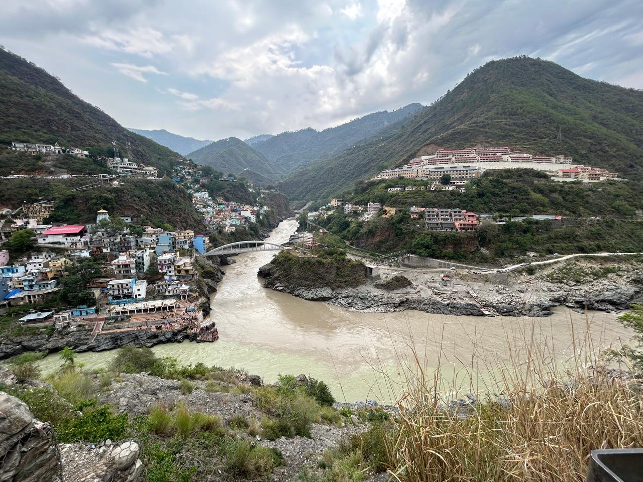 Scenic journey with Chuti Chuti